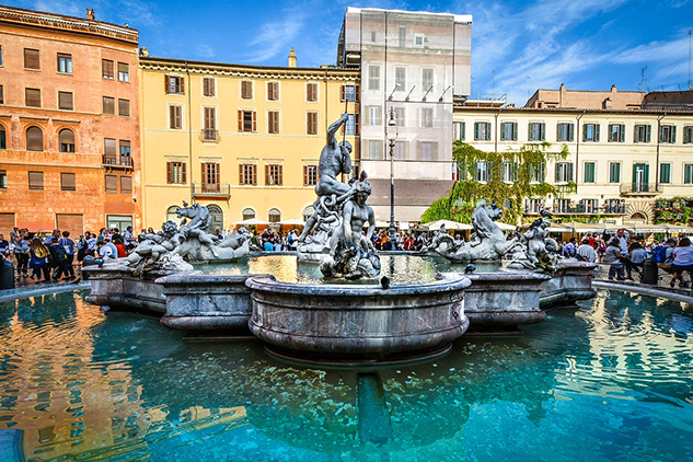 Discover all that Piazza Navona has to offer visitors. Located in the heart of Rome, this public square is a popular destination for tourists and locals alike. From its beautiful architecture to its vibrant nightlife, there's something for everyone here.